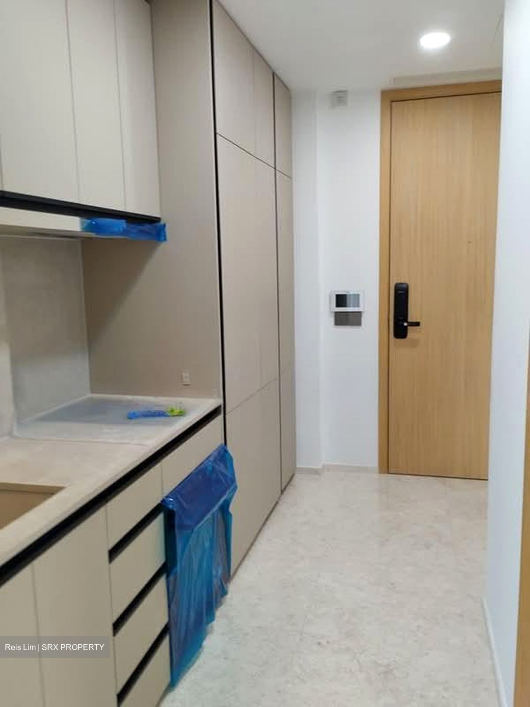 Hill House (D9), Apartment #575731111